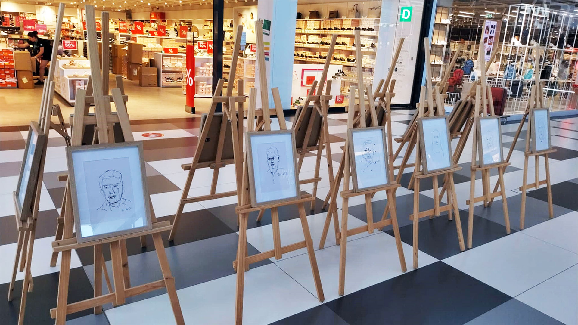 Wystawa „Portrety Osobiste” Adama Puławskiego w Galerii Chełm